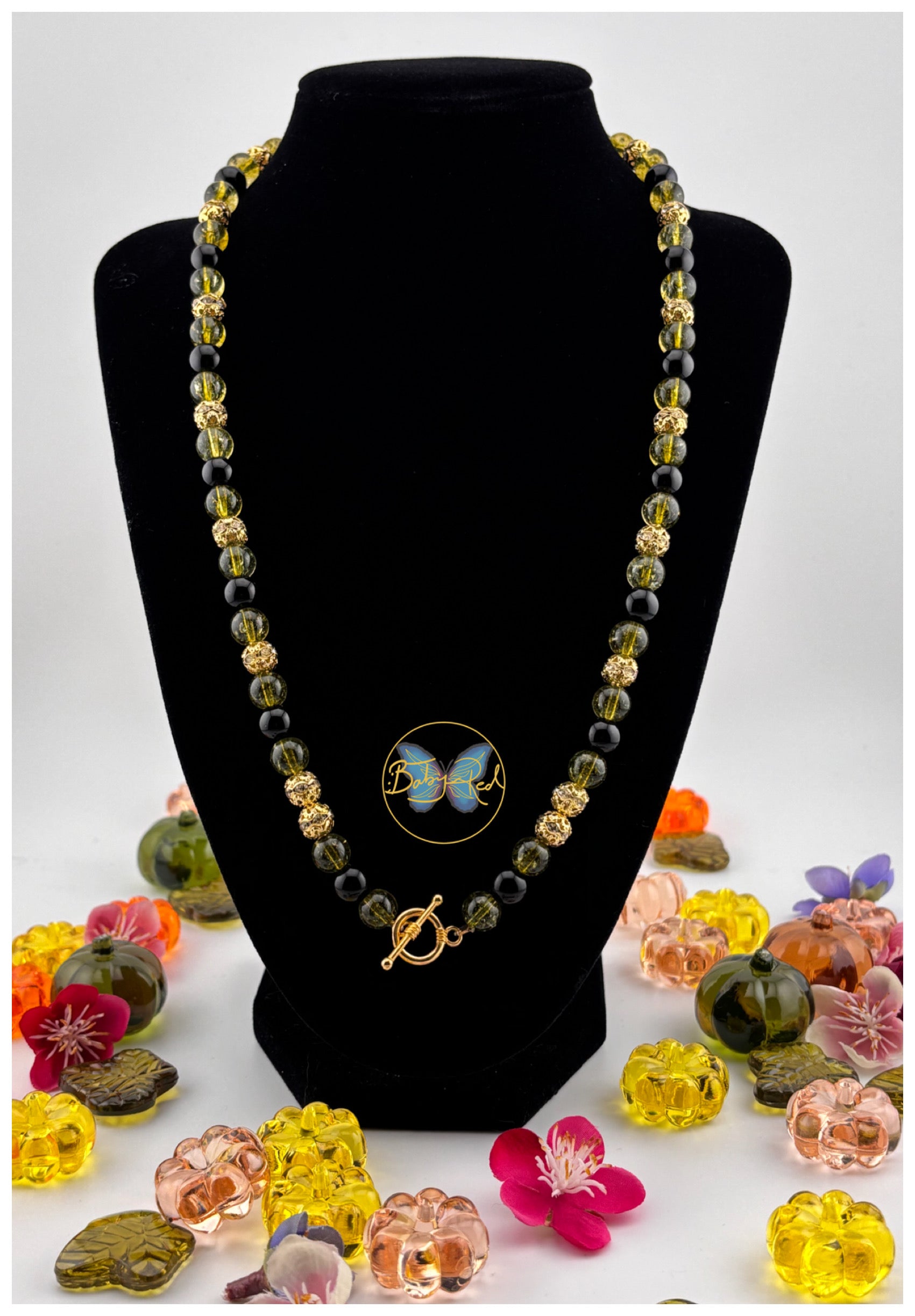 Queen Veyra of the Veiled flame